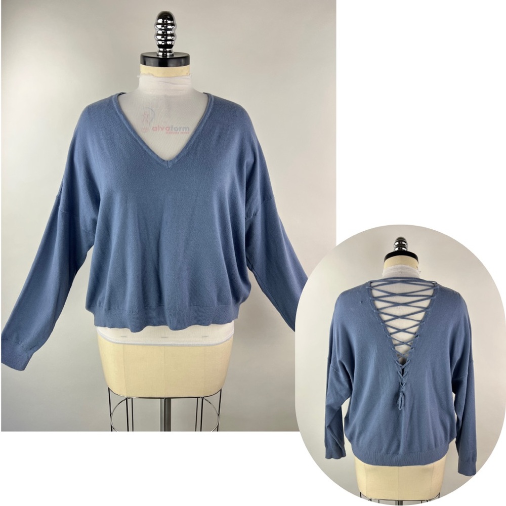 💚 3493. Soft Light Lace Up Sweater Knit Top